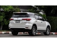2018  TOYOTA FORTUNER 2.8 4WD รูปที่ 4