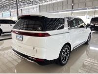 Kia Carnival 2.2 EX (ปี 2023) Wagon AT รถสวย สภาพดี ไมล์น้อย ราคาถูก ฟรีดาวน์ รถตู้ 11 ที่นั่ง รูปที่ 4