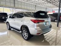 Toyota Fortuner 2.4 V ปี 2018 ไมล์ 20,000 Km รูปที่ 4