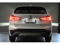 BMW X1 sDrive18d xLine 2020 สีขาว ไมล์น้อย มือเดียว รถศูนย์ BMW Thailand รูปที่ 4