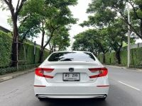 Honda Accord 2.0 eHEV TECH ปี 2022 สีขาวมุก Top Sunroof รหัส AP299 รูปที่ 4