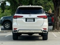 TOYOTA FORTUNER 2.4 V 2WD ปี 2017 ไมล์ 17x,xxx Km รูปที่ 4