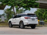 TOYOTA FORTUNER 2.4V 2WD ปี จด 2017 สภาพสวย รูปที่ 4