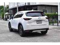 รุ่นรถ : Mazda Cx-5 2.0 SP  ปี: 2018 สี: ขาว เกียร์: ออโต้ เครื่องยนต์: เบนซิน  ไมล์: 71,xxx Km. รูปที่ 4