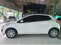 รถเก๋ง Mazda 2 รถ 5 ประตู ปี2010 สีขาว เกียร์ธรรมดา รูปที่ 4