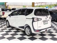 2019 TOYOTA SIENTA 1.5G AT รูปที่ 4