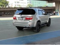 Toyota Fortuner 2.7V 2WD AT 2011 ซื้อสดไม่มี Vat7% ไม่มีค่าธรรมเนียม รูปที่ 4