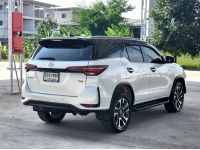 TOYOTA Fortuner 2.8 LEGENDER 4x4 6A/T ปี 2021 มือเดียว เลขไมล์ 118,xxx km. รูปที่ 4