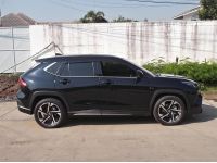 Toyota Yaris Cross 1.5 HEV Premium Luxury ปี 2024 รูปที่ 4