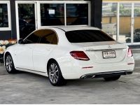 E350e,มือสอง 2018 MERCEDES-BENZ E350 e W213 2.0 e Avantgarde PLUG-NI HYBRID เบนซินไฟฟ้า ราคาถูกสุดในตลาด ฟรีดาวน์,ฟรีส่งรถถึงบ้านทั่วไทย รูปที่ 4