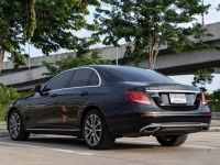 MERCEDES BENZ E300e Avantgarde โฉม W213 ปีจดทะเบียน 2021 เลขไมล์ 52,xxx km. รูปที่ 4