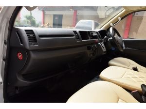 Toyota Hiace 3.0 COMMUTER (ปี 2015) D4D Van AT รูปที่ 5