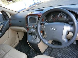 Hyundai H1 รุ่น 2.5Deluxt ปี 2013 รุ่น 11 ที่นั่งเครื่องดีเซลประหยัดน้ำมันสุดสุด ขับดีมากค่ะ รูปที่ 5