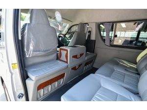 2013 Toyota Hiace 2.5 COMMUTER (ปี 05-16) D4D Van MT รูปที่ 5