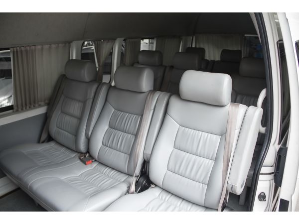 2012 Toyota Hiace COMMUTER D4D 2.5 MT Van รูปที่ 5