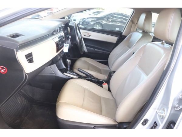 ปี2015  toyota altis 1.6g รูปที่ 5