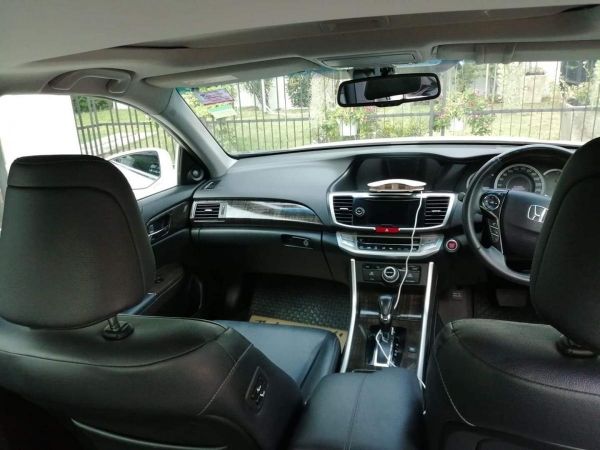 HONDA ACCORD 2.4 TECH ปี 13 ตัวTOP รูปที่ 5