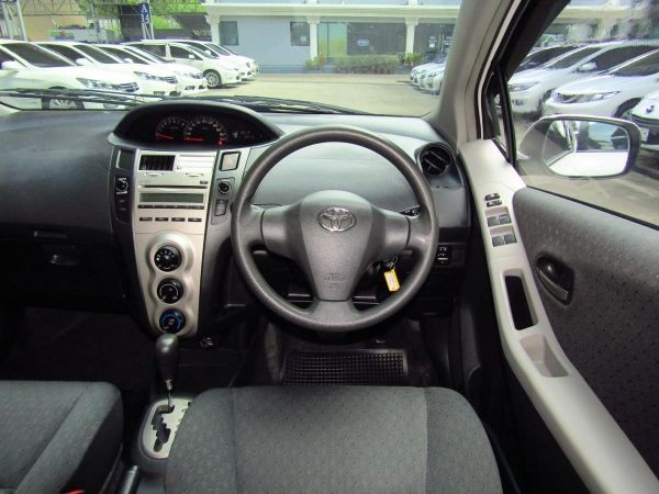 2013 TOYOTA YARIS 1.5 J *ฟรีดาวน์ *จัดได้เต็ม *แถมประกันภัย รูปที่ 5