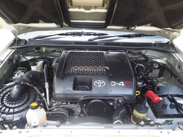 ขายรถฟรีดาวน์ Toyota Fortuner 3.0V SUV AT 2006 รูปที่ 5