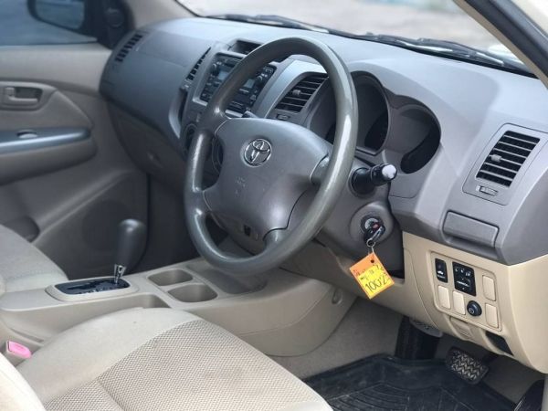 Toyota Vigo 4DR 3.0G  A/T 2010 รูปที่ 5