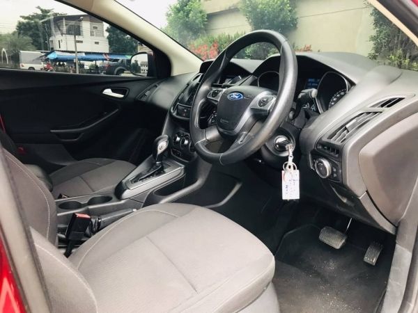 Ford Focus 1.6 Hatchback AT 2012 รูปที่ 5