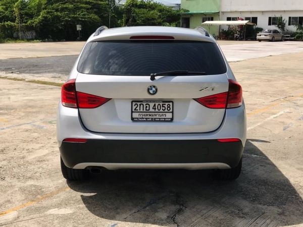 BMW X1 E84 2.0 sDrive 18i SUV AT รูปที่ 5