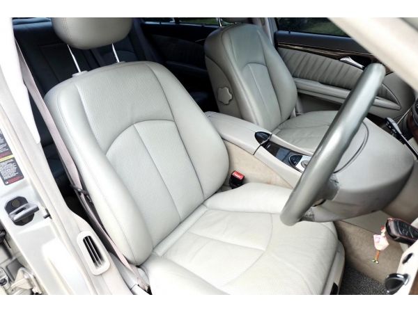 Benz E-CLASS W211 E240 Avantgarde ปี2005 รูปที่ 5