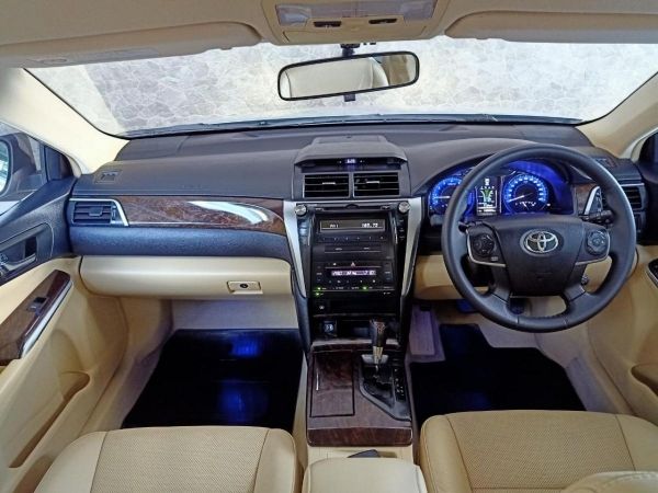 TOYOTA CAMRY 2.0G D-4S ปี 2015 สีบรอนซ์เงิน รูปที่ 5