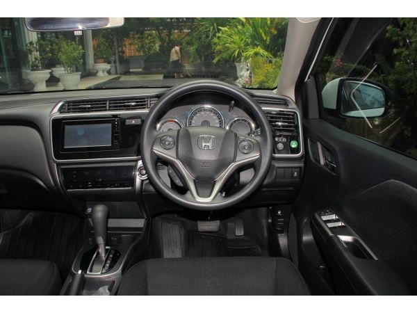 รุ่น TOP / รถมือเดียว / ไมล์น้อย 2017 HONDA CITY 1.5 SV รูปที่ 5