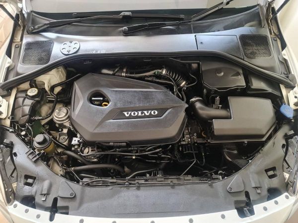 Volvo S60 ปี 2013 ไมล์ 103,xxx ราคา 380,000.- รูปที่ 4
