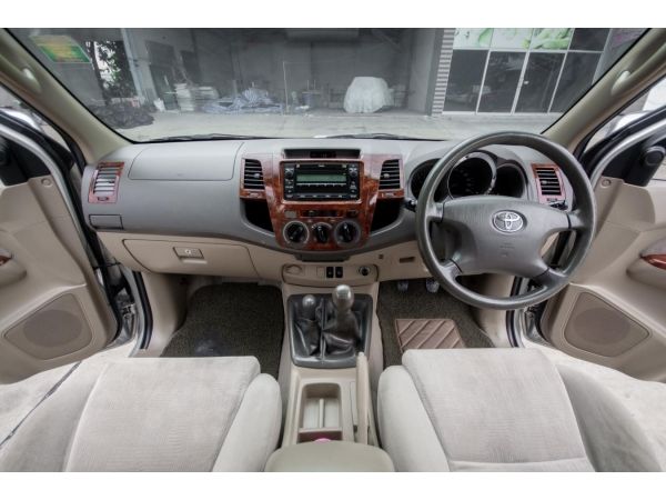 TOYOTA FORTUNER 3.0G 4WD (2009) รูปที่ 5