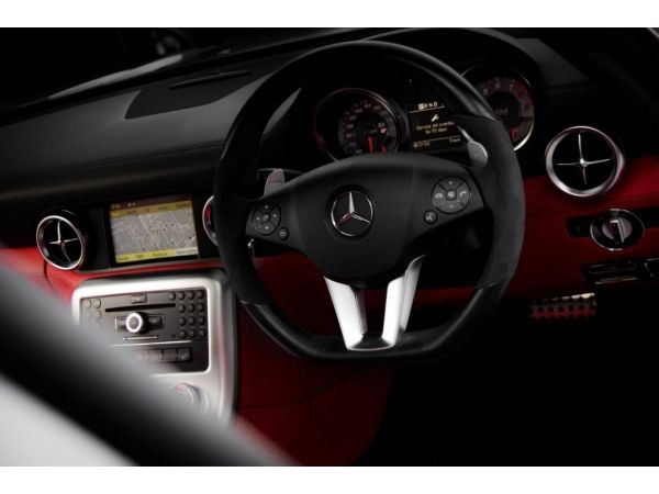 Mercedes benz SLS AMG gullwing สี designo mystic white / red designo interior ปี 2012 30,000km รูปที่ 5