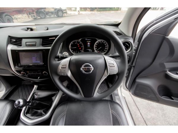 2016 Nissan NP 300 Navara 2.5 DOUBLE CAB Calibre EL Pickup รูปที่ 5