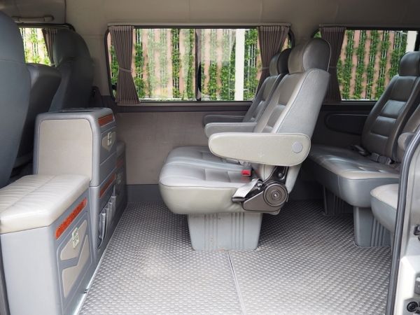 NISSAN URVAN 3.0 DT VX ZDI HRF ปี 2011 เกียร์MANUAL สภาพนางฟ้า รูปที่ 5