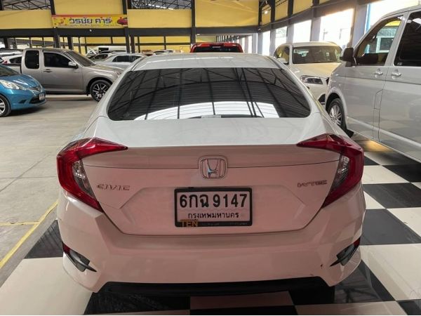 2017 Honda CIVIC 1.8 EL i-VTEC (ตัวท็อป 1.8)สีขาวมุก รูปที่ 5