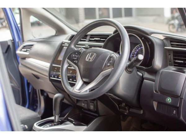 2015 Honda Jazz 1.5 (ปี 14-18) SV i-VTEC Hatchback AT รูปที่ 5