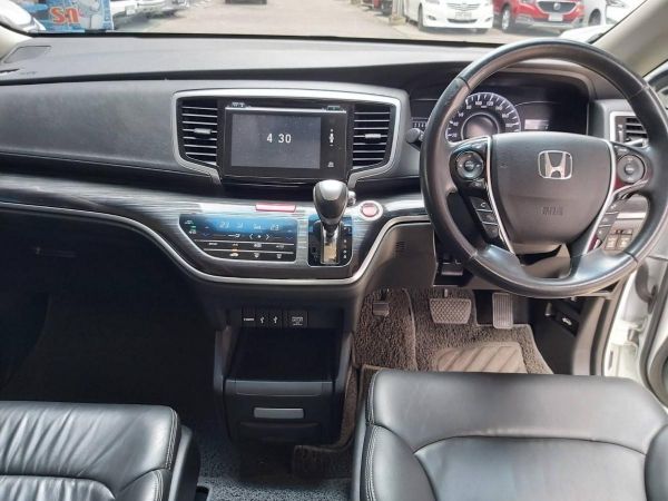 honda odyssey 2.4 ELX เนวิเกเตอร์ปี 2014 รุ่นท็อป มือเดียวออกห้างมีซันรูฟพวงมาลัย multi function กล้องรอบคัน 360 องศา สวยเดิมไม่เคยมีอุบัติเหตุค่ะ รูปที่ 5