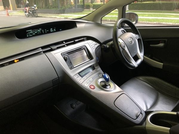 TOYOTA PRIUS, 1.8  Hybrid  TRD รูปที่ 5