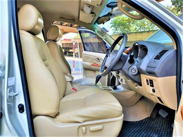 TOYOTA FORTUNER 2.7 ปี08 รูปที่ 5