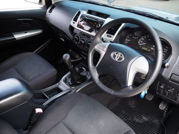 TOYOTA HILUX VIGO CHAMP DOUBBLECAB 2.5 E PRERUNNER  เกียร์MANUAL สภาพนางฟ้า รูปที่ 5