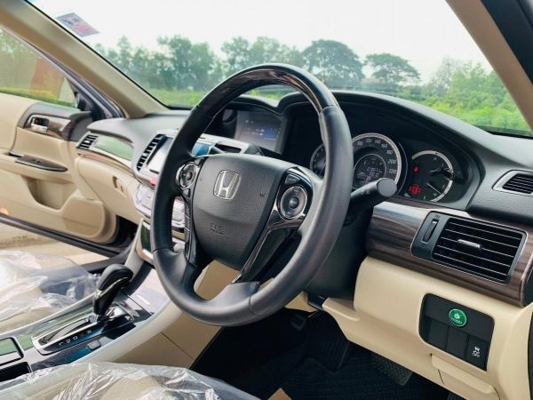 HONDA ACCORD 2.0 E MNC 2018 รถสวย ไมล์แท้ รูปที่ 5