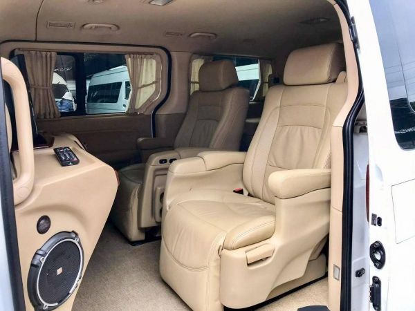 2012 HYUNDAI GRAND STAREX 2.5 VIP รูปที่ 5