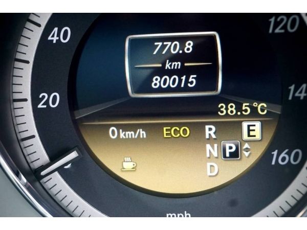 ขายด่วน Mercedes Benz E200 CGI Saloon ปี 2012 ไมล์เพียง 80,000 รูปที่ 5