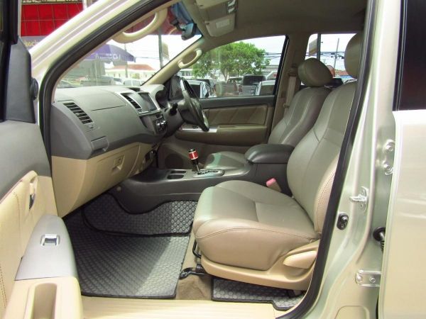 Toyota fortuner 2.5G 2013 / ดอกเบี้ยพิเศษ2.79% รูปที่ 5