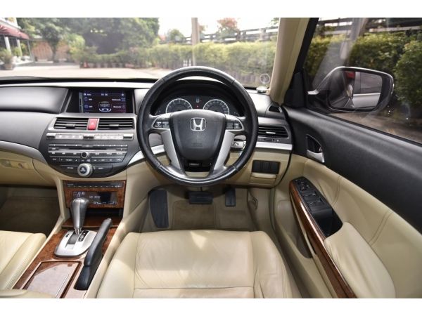 2011 HONDA ACCORD 2.0 EL ใช้เงิน 5 พันออกรถ ฟรีดาวน์ แถมประกันภัย รูปที่ 5