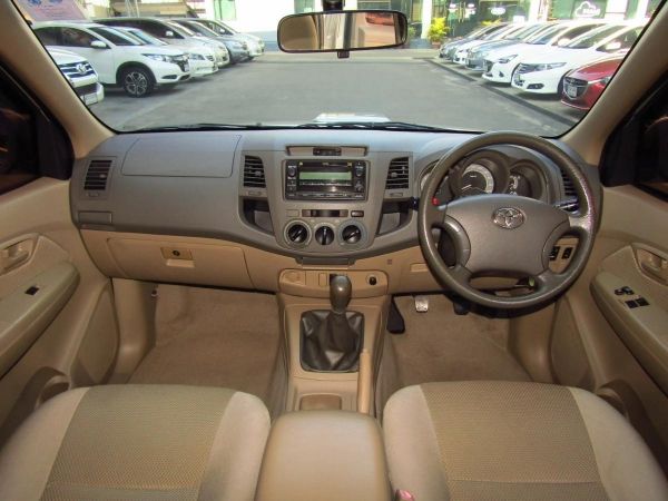 Toyota hilux vigo 2.5E smart cab 2010/MT รูปที่ 5