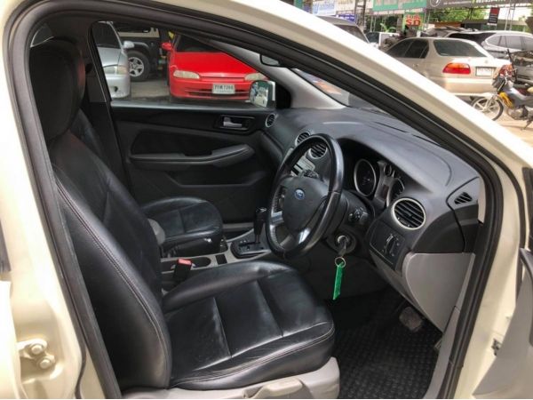 2011 Ford Focus 1.8 Finesse Hatchback AT ผ่อนเพียง 4,xxx เท่านั้น รูปที่ 5