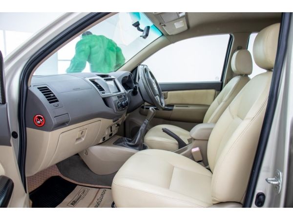 2011 TOYOTA  VIGO 4DR 2.5 G  ผ่อน 3,898 บาท จนถึงสิ้นปีนี้ รูปที่ 5