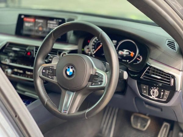 BMW Series5 G30 530i  M Sport 2017 รูปที่ 5