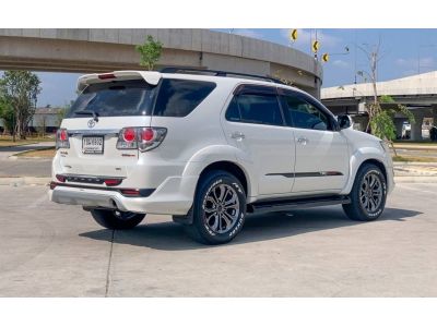 2013 TOYOTA FORTUNER 3.0 V​ TRD​ 4WD รูปที่ 5